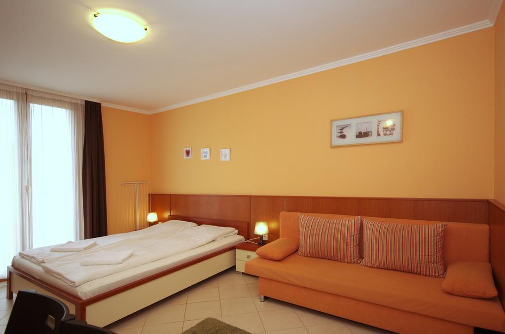 Várárok Apartman Gyula Kültér fotó